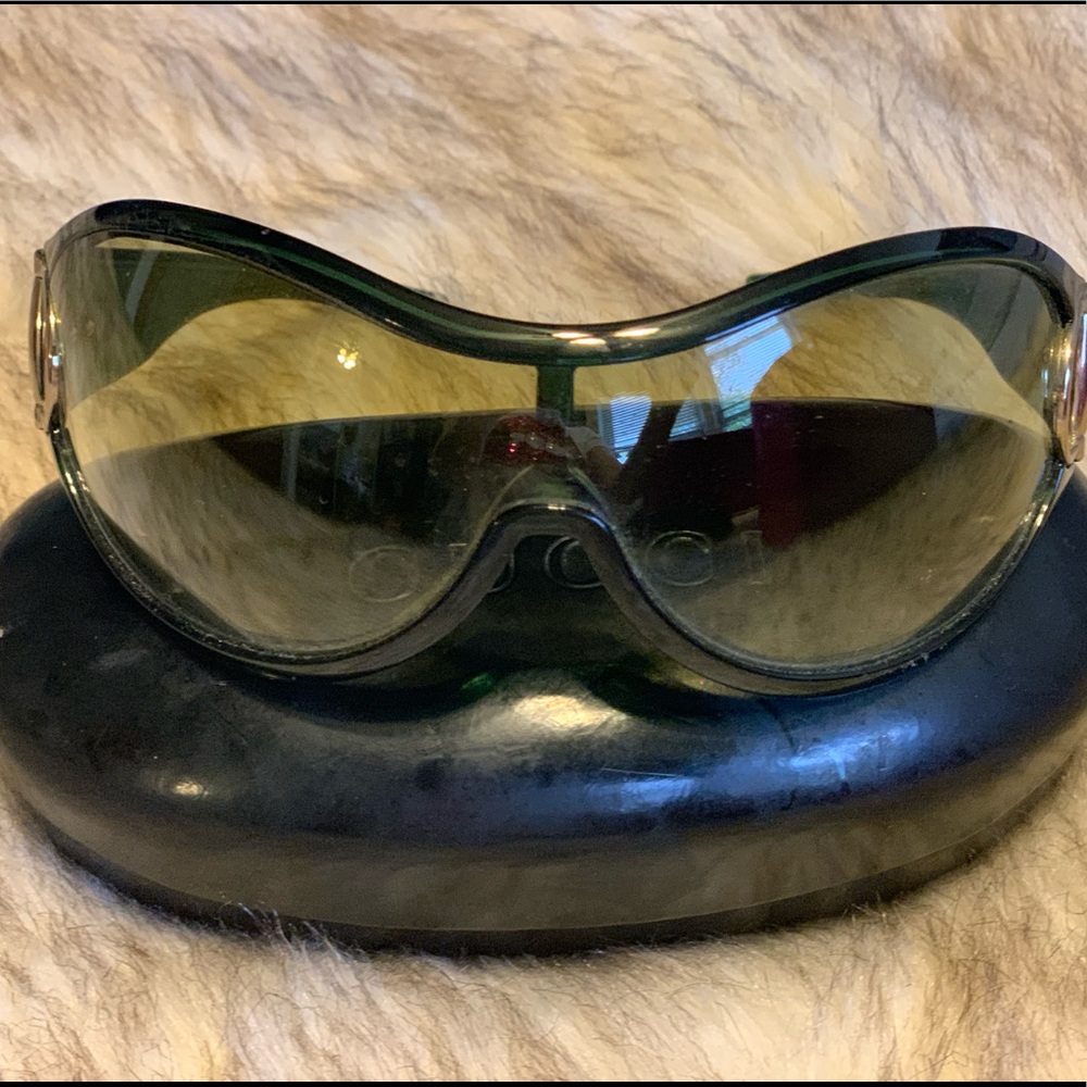 Pre-loved Gucci Shades ( Authentic 😎)